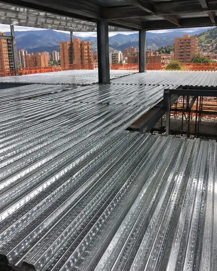 Losa con lámina Metaldeck lista para vaciado